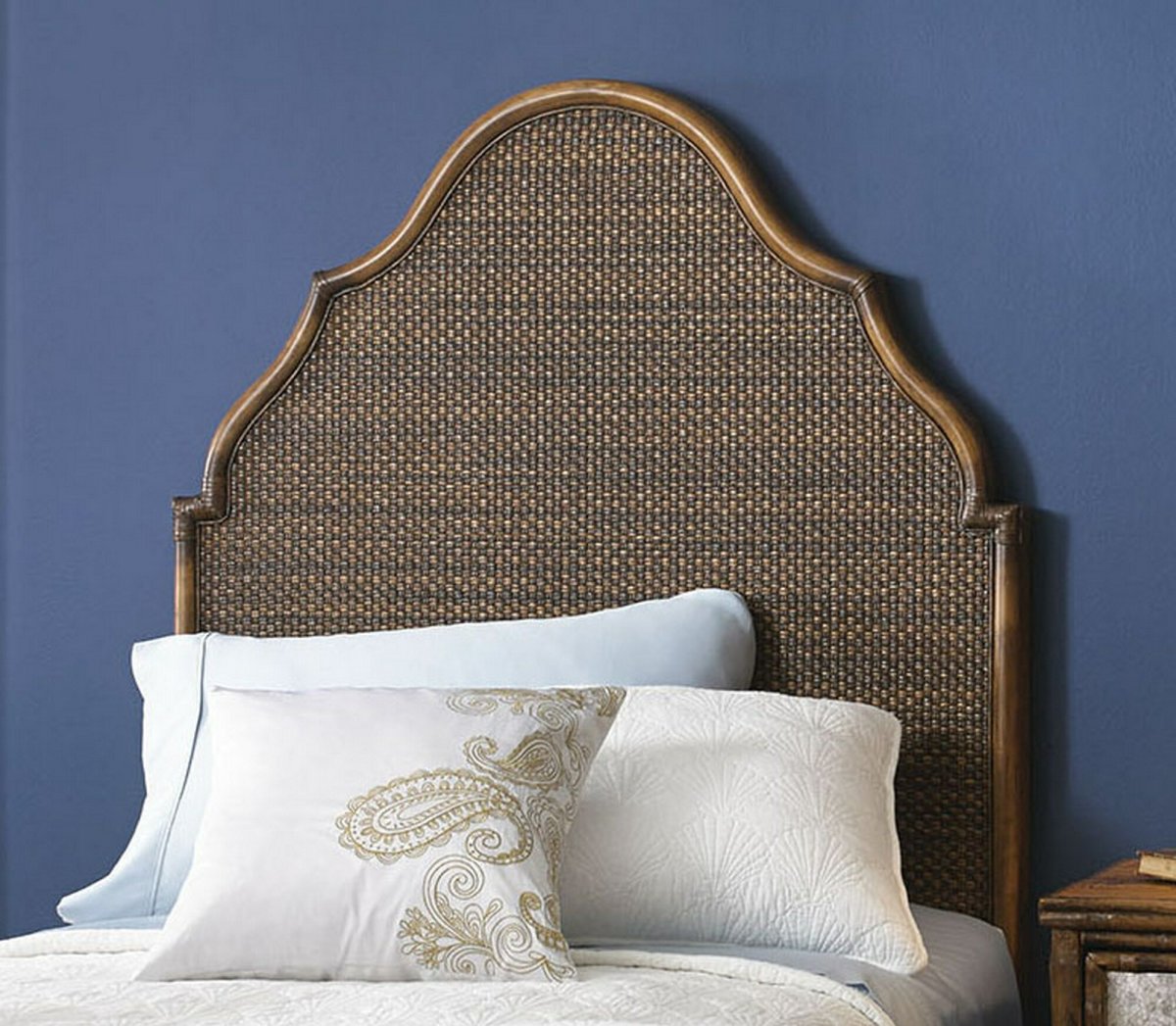 Кровать икеа ротанг