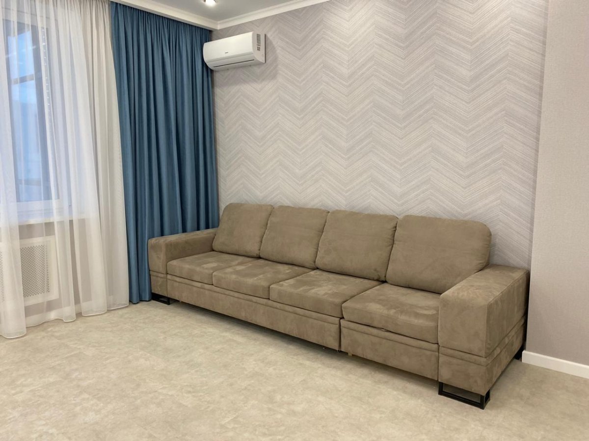 Диван в скандинавском стиле