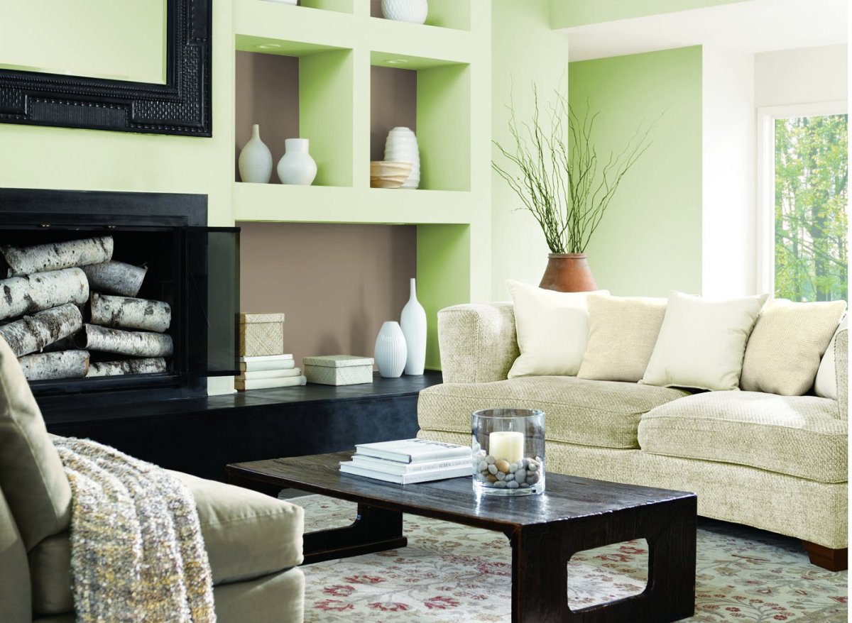 Темно коричневый диван