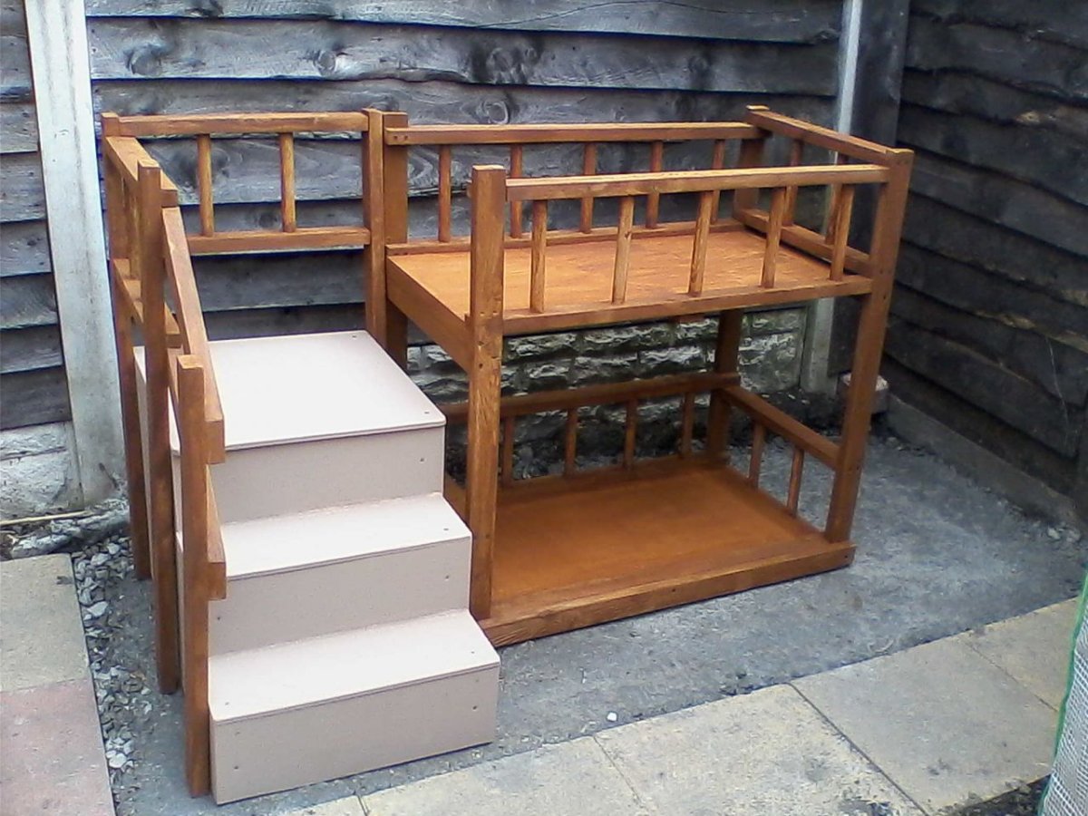 Встроенные двухъярусные кровати