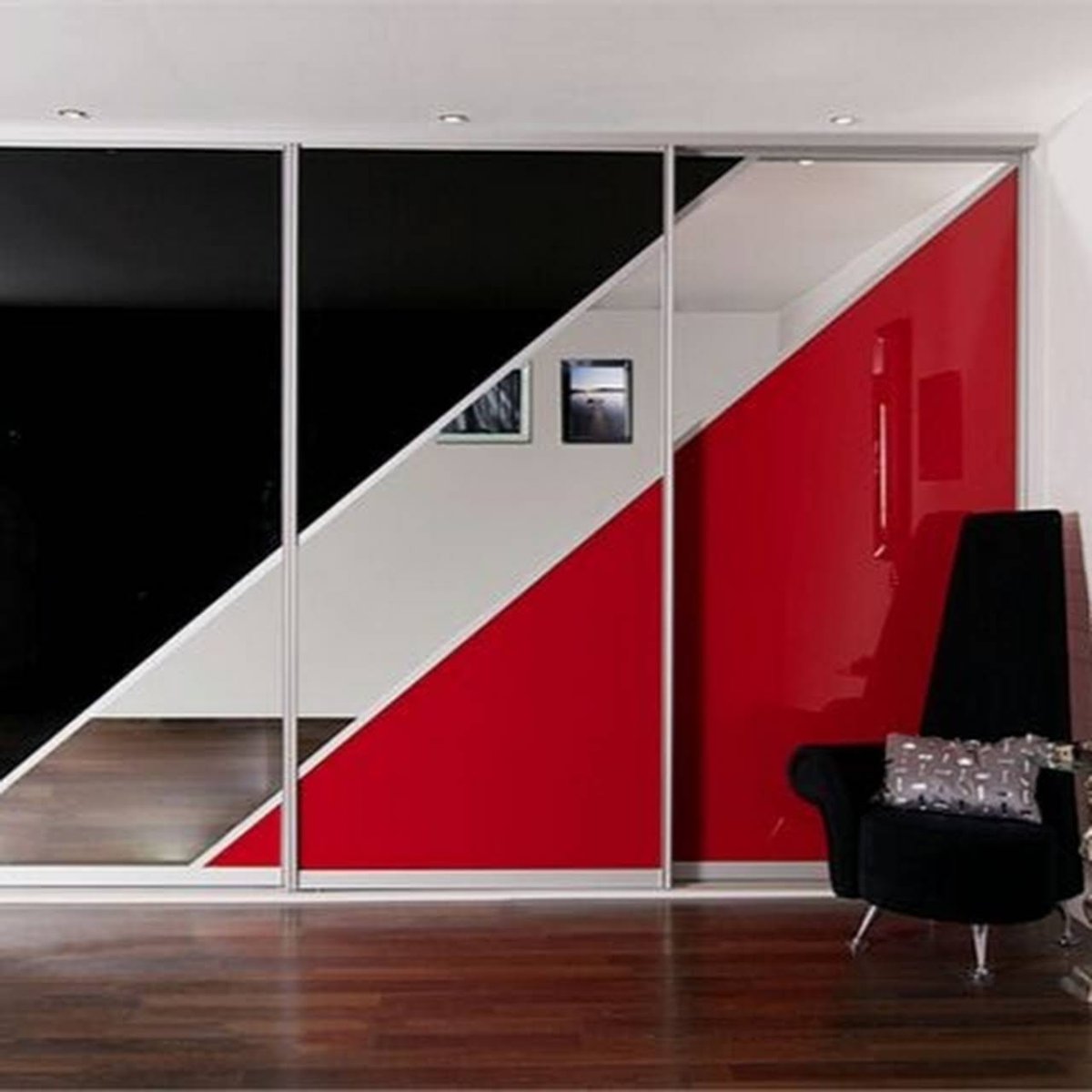 Красный шкаф купе