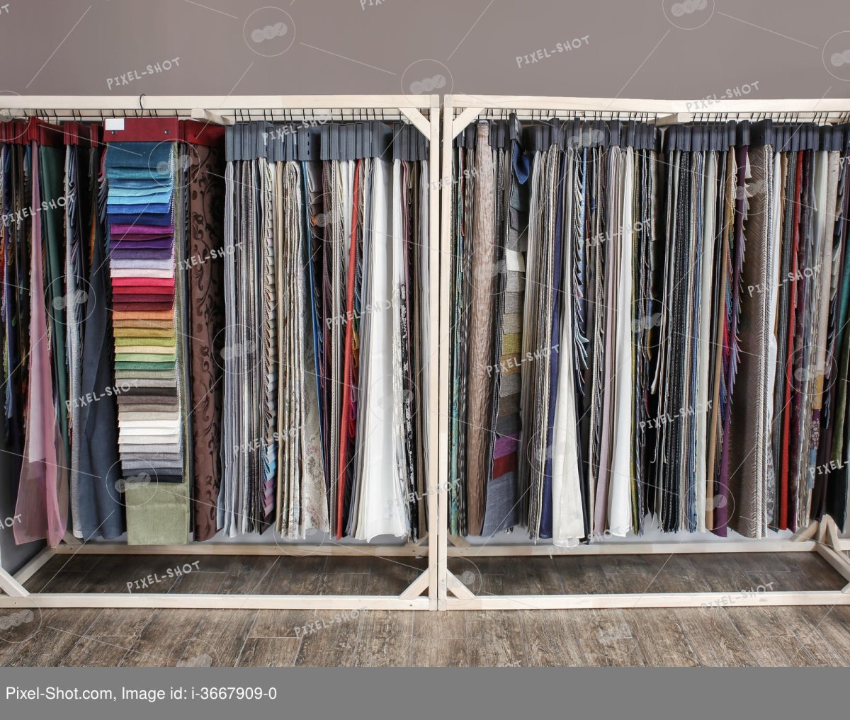 Стеллажи для домашнего текстиля