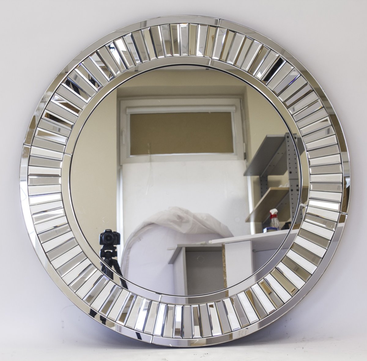 Центральный зеркал магазин