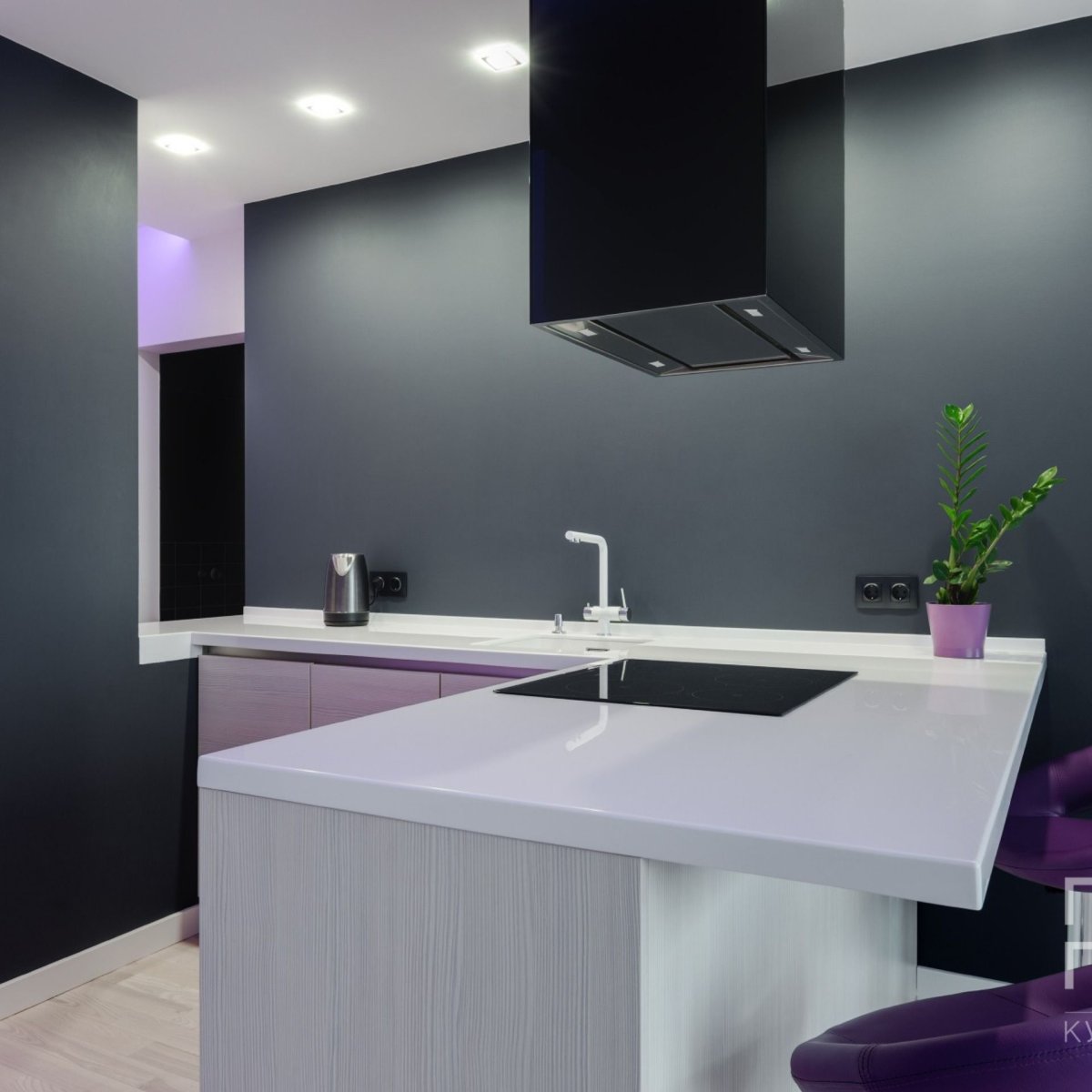 Остров с высокой барной стойкой