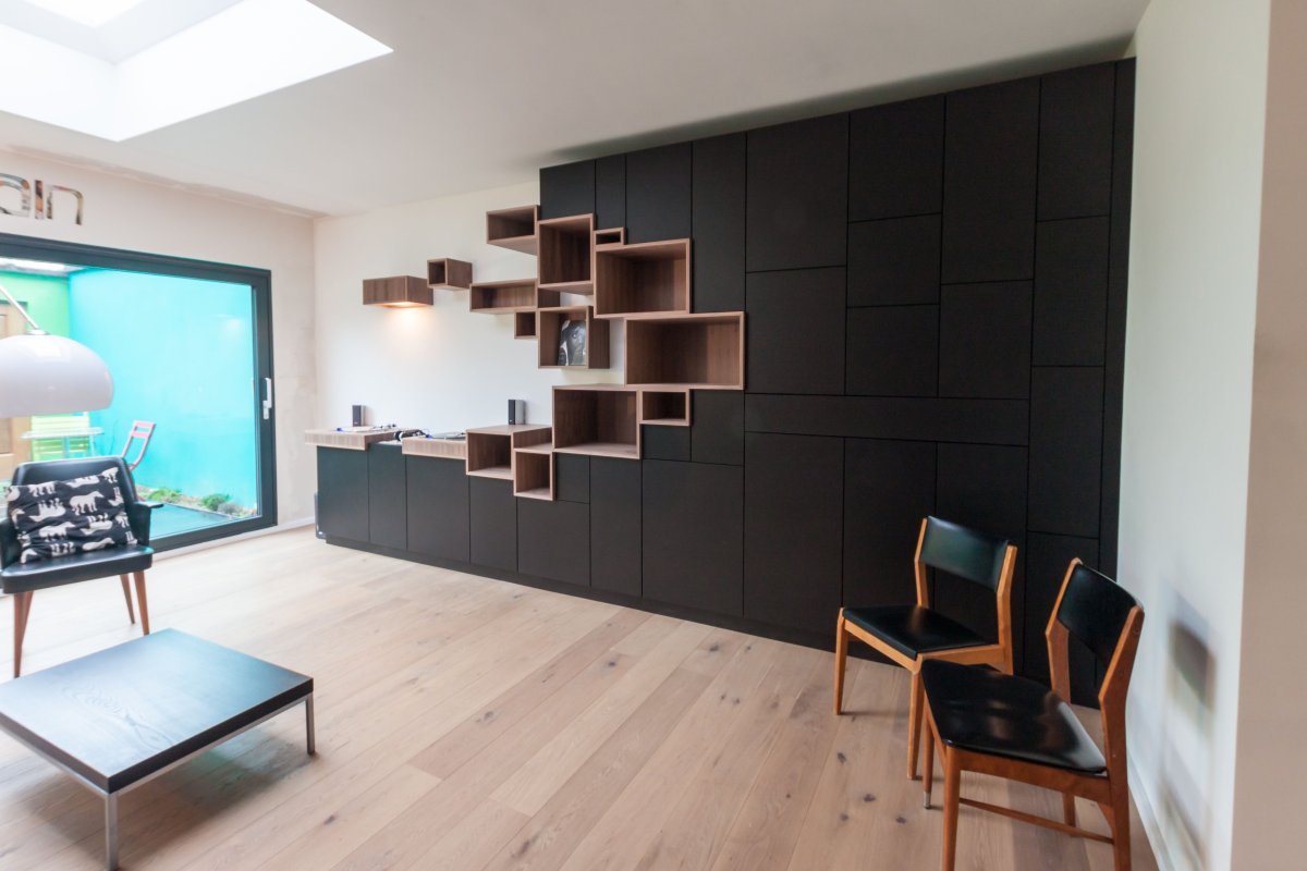 Стеллаж для цветов в стиле лофт