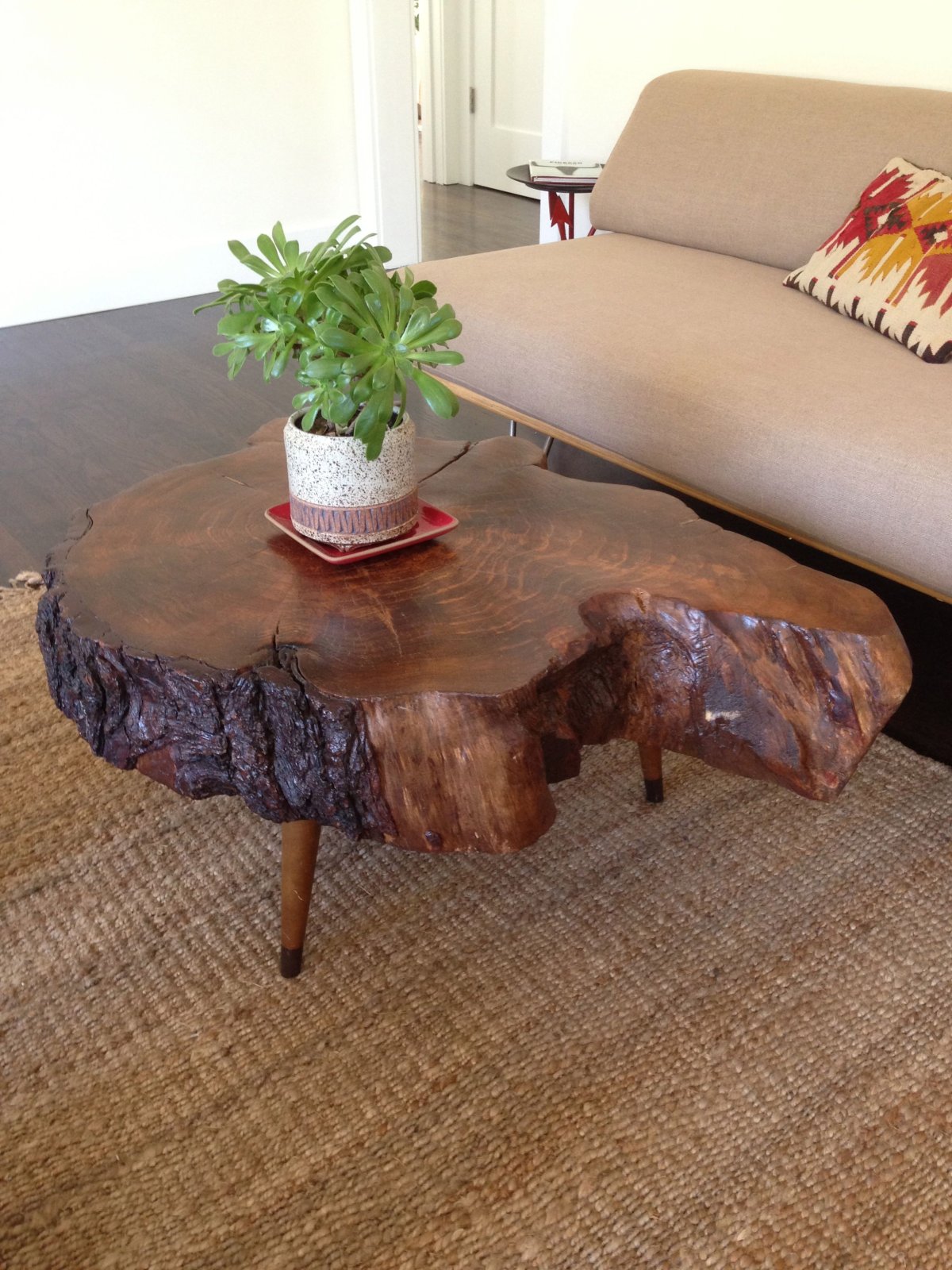 Журнальный стол из ящиков КНАГГЛИГ