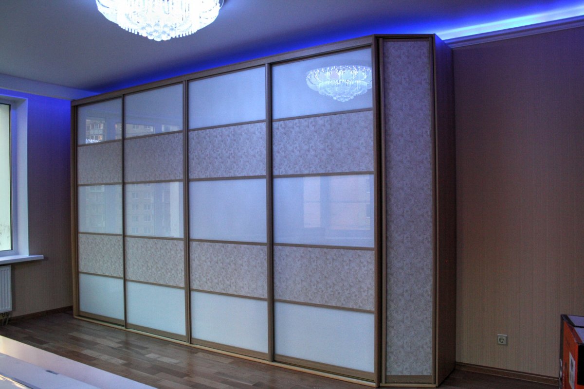 Шкаф для посуды / витрина Taylor. Cabinet / Showcase by Metner