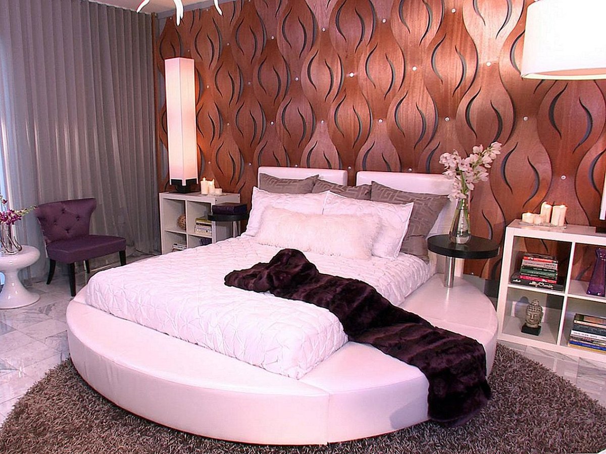 Красивая комната с круглыми кроватями для девочек