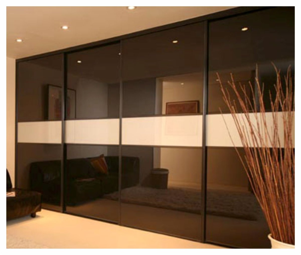 Poliform зеркальный шкаф