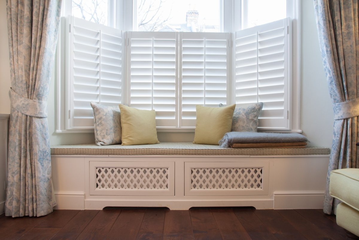 Подоконник скамья