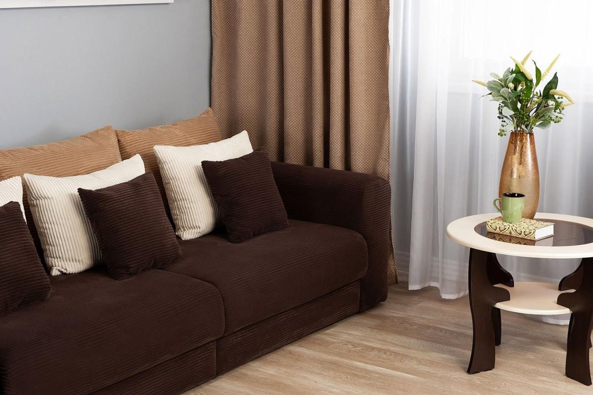 Шторы терракотовые в гостиную