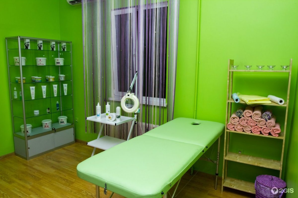 Полки для массажного кабинета