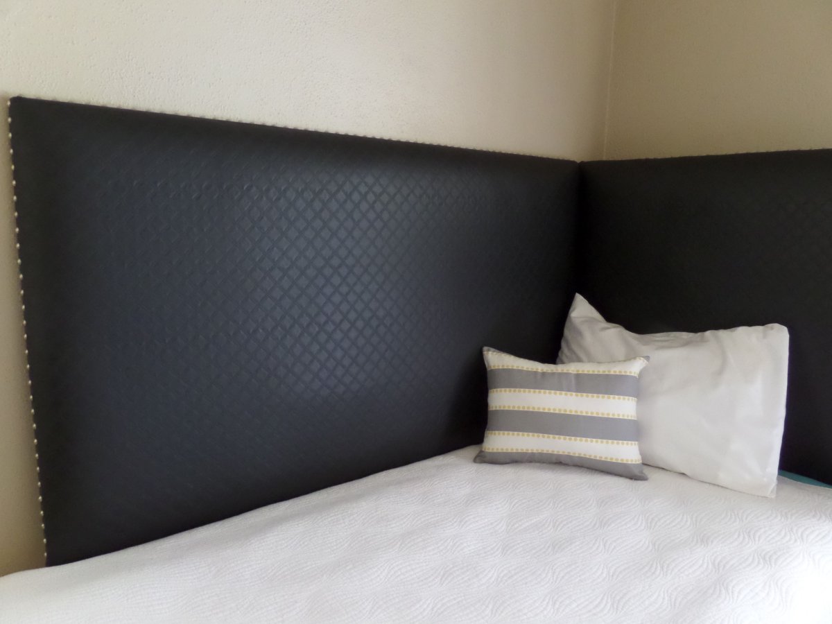 Маленькая уютная спальня