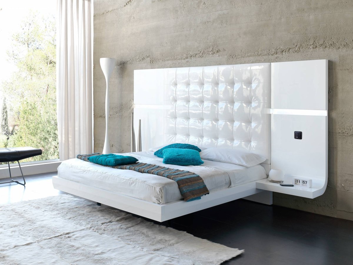 Queen Bed with Arabelle Tufted Headboard