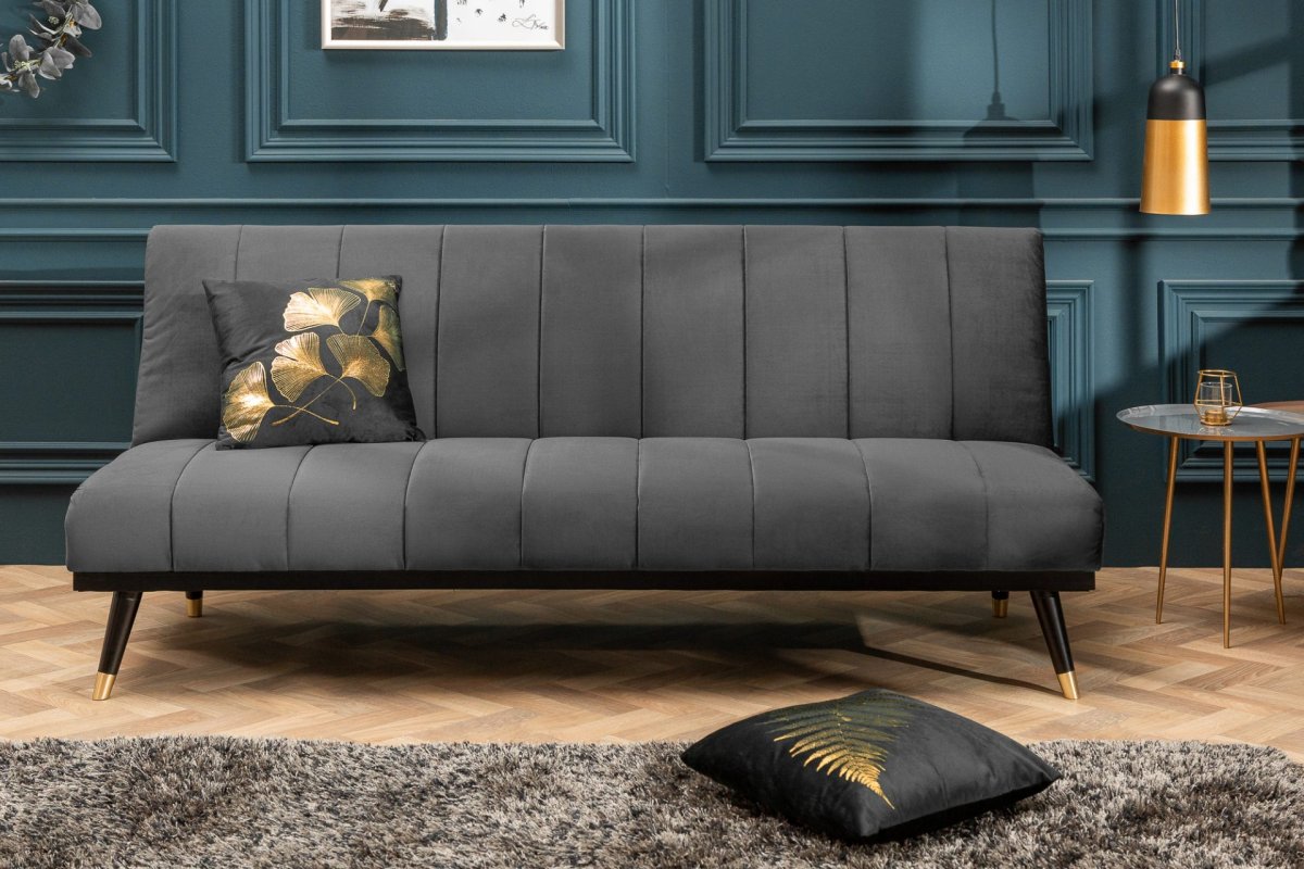 Зеленый диван Chesterfield