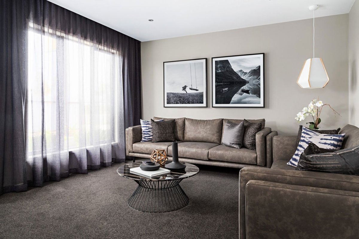 Шторы в гостиную в современном стиле 2021