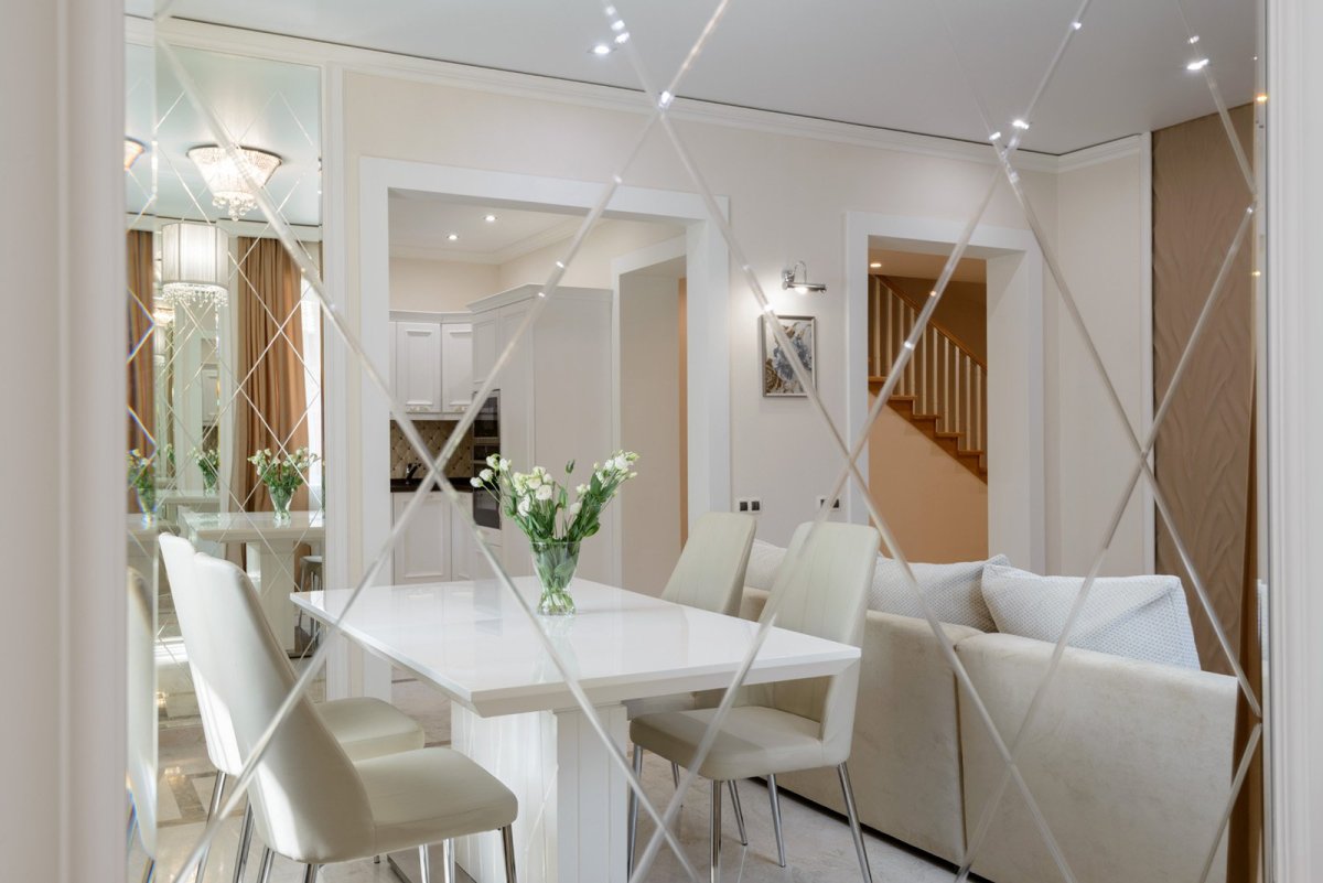 Гостиная с кухонным столом