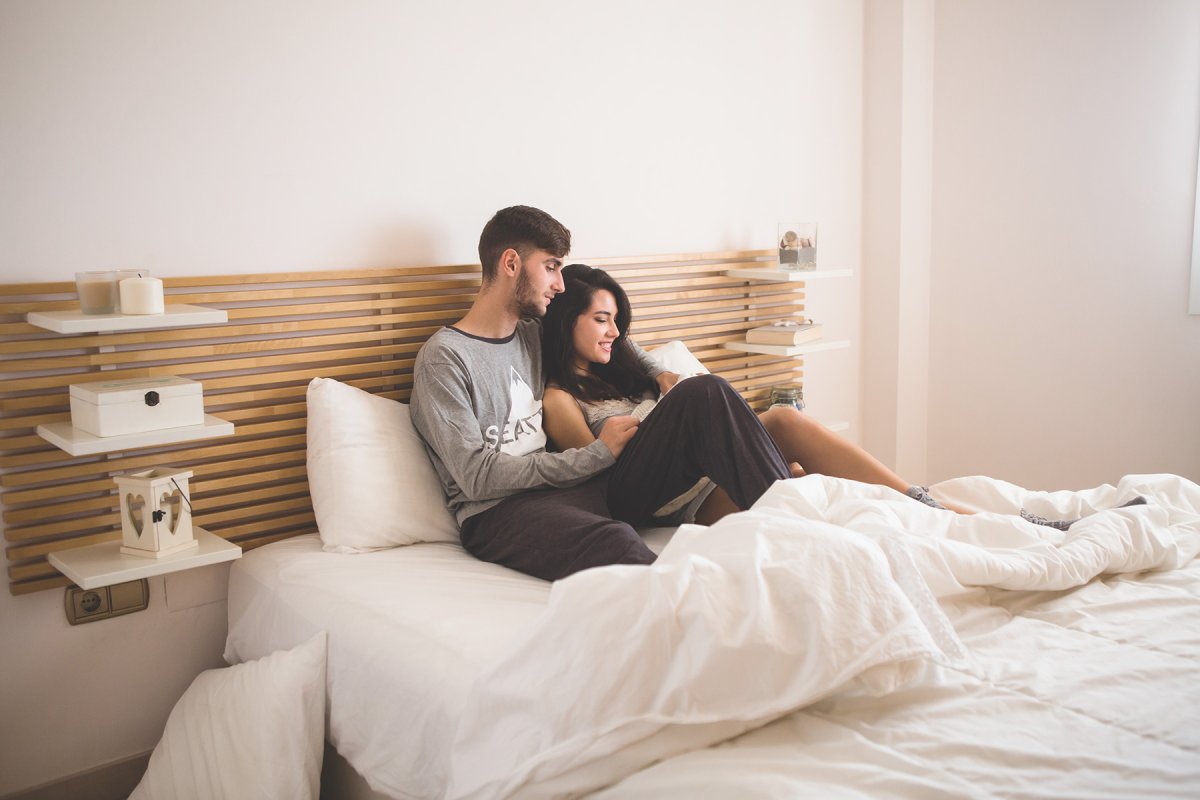 Пара в красивой квартире