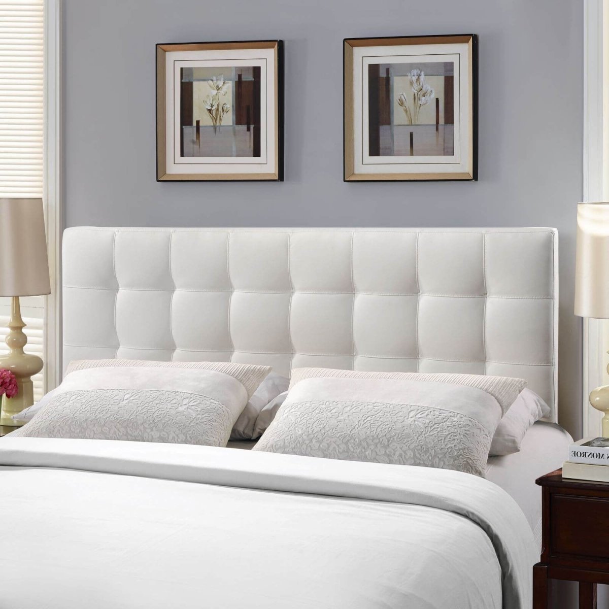 Кровать с мягким изголовьем