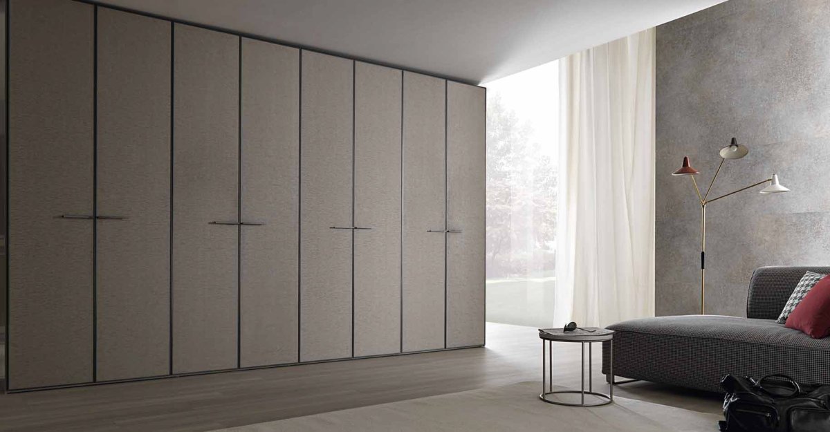 Шкаф с распашными дверями комфорт 1960х580 4д3ш