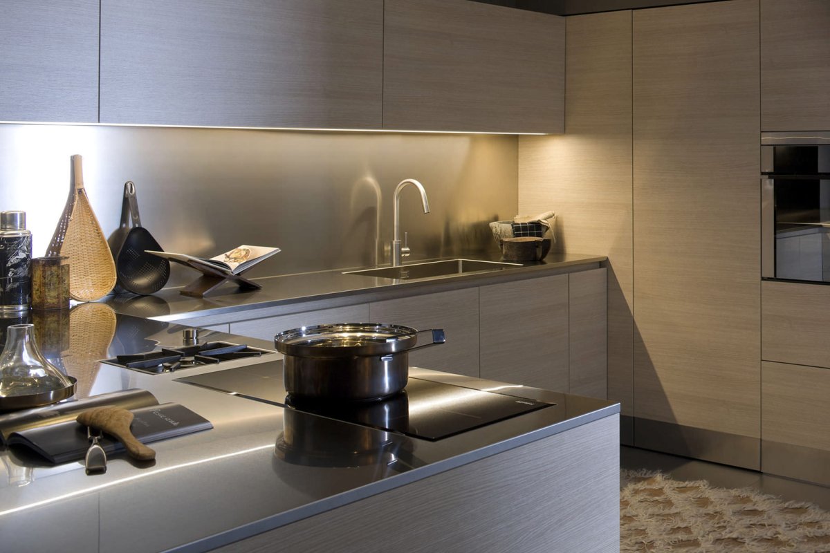 Фартук из нержавейки для кухни