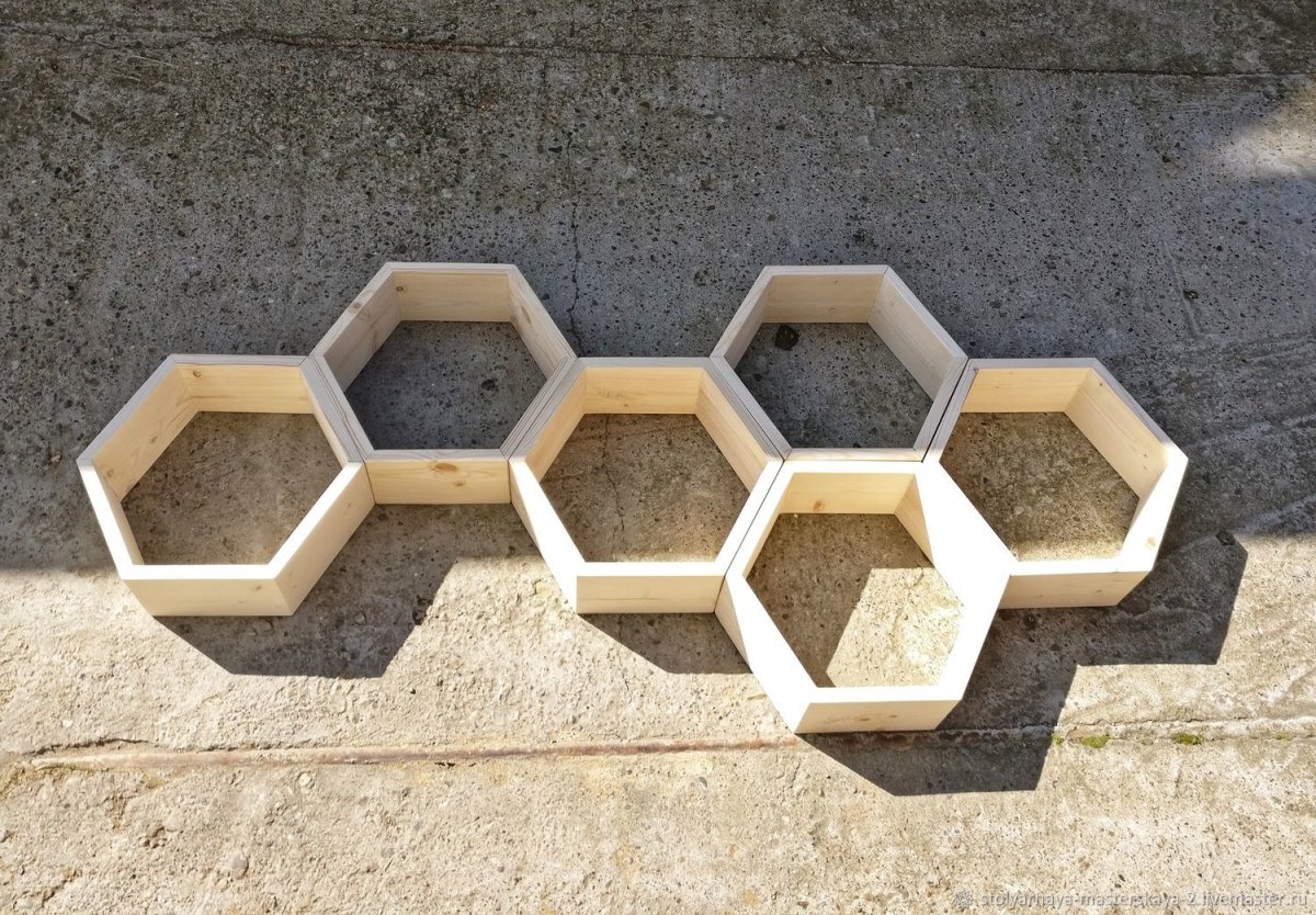 Стеллаж в виде сот