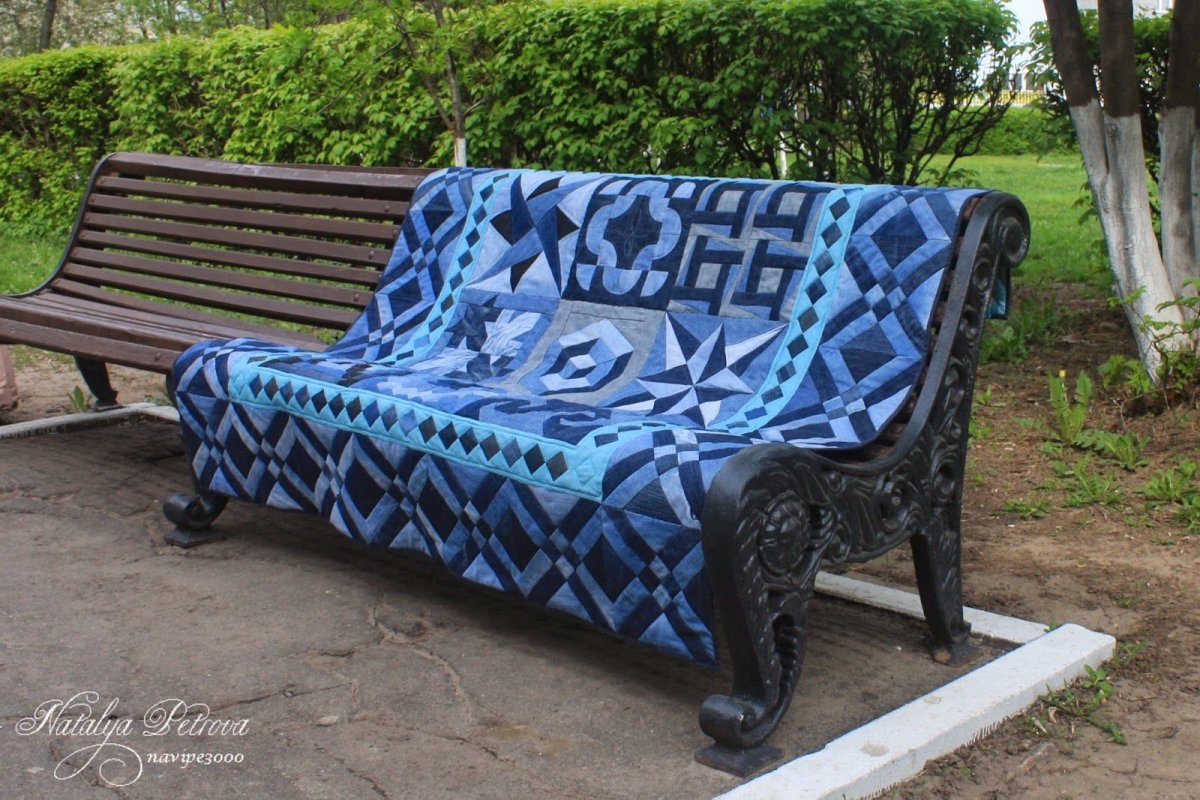 Кресло из джинс