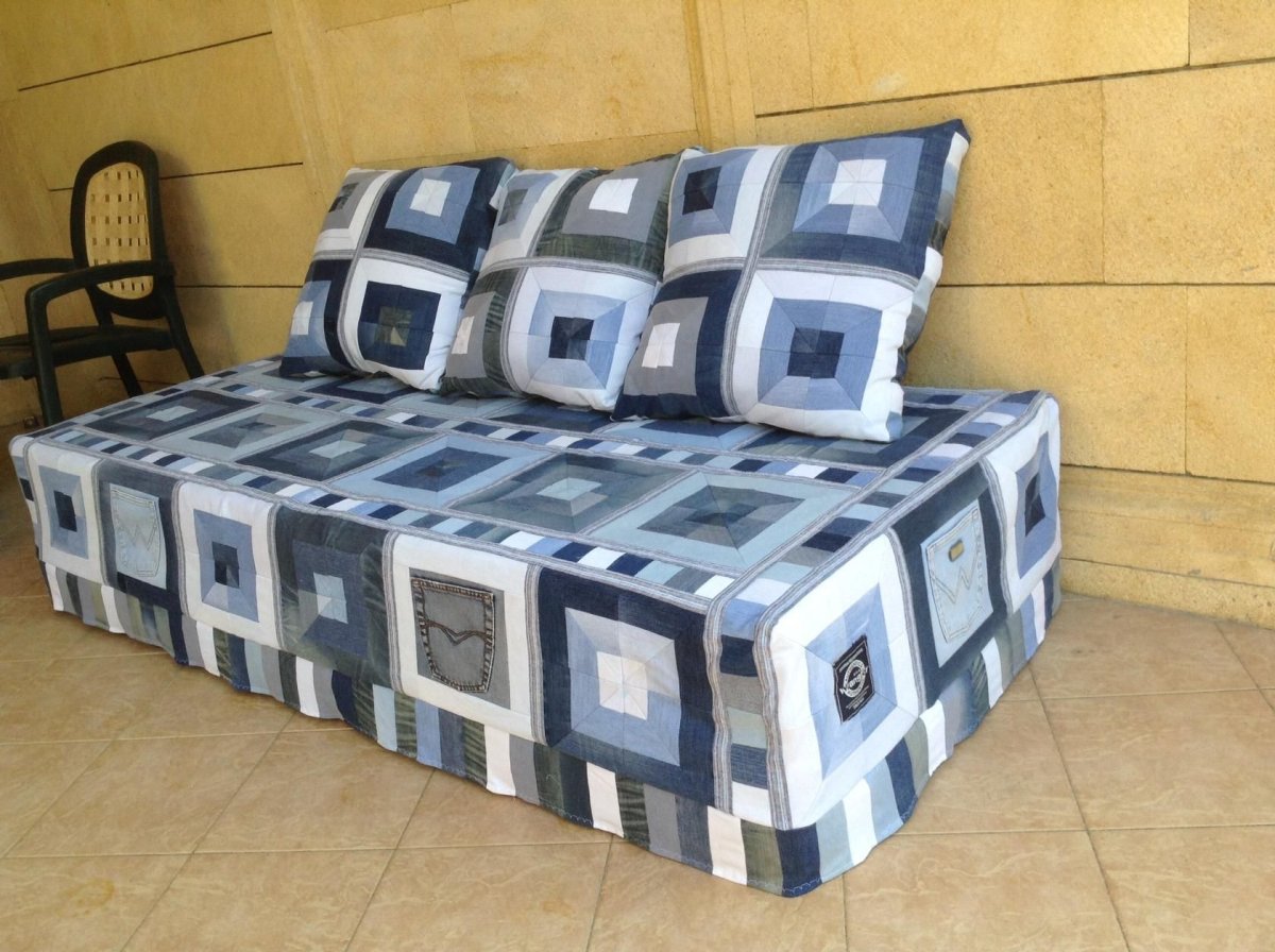 Чехол на диван из джинсов