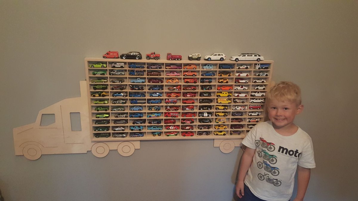 Полочка для машинок