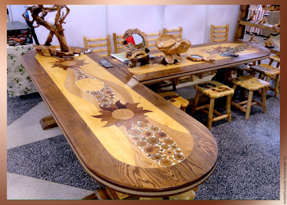 Стол из дерева эксклюзив