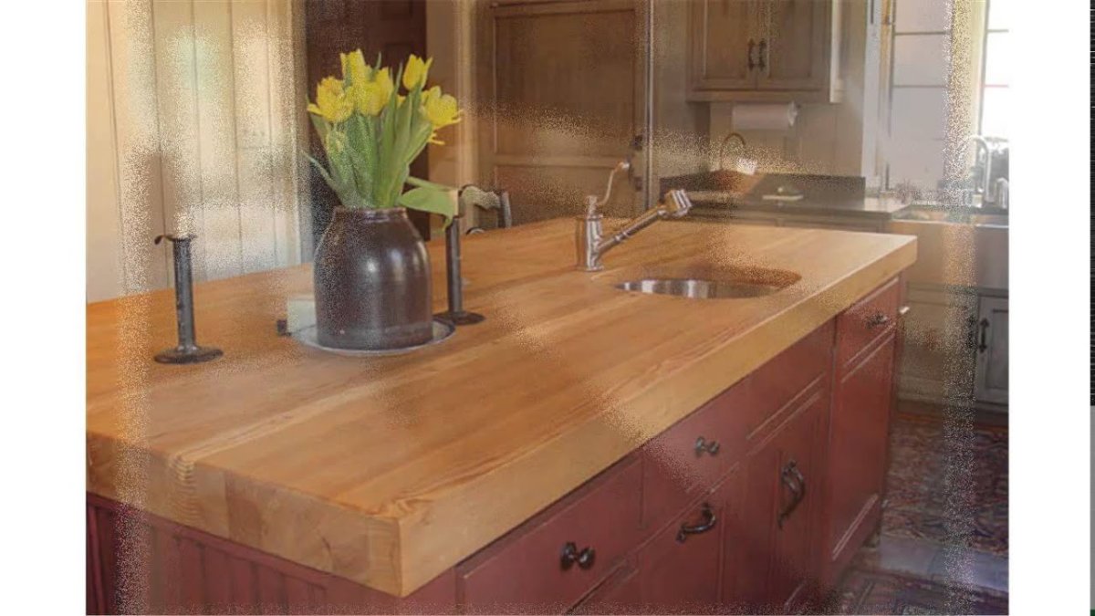 Кухня со столешницей из красного дерева