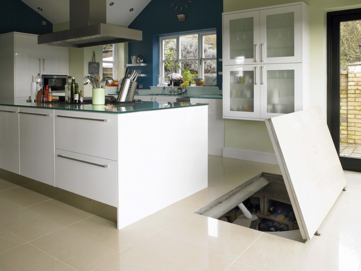 Погреб на кухне в частном доме