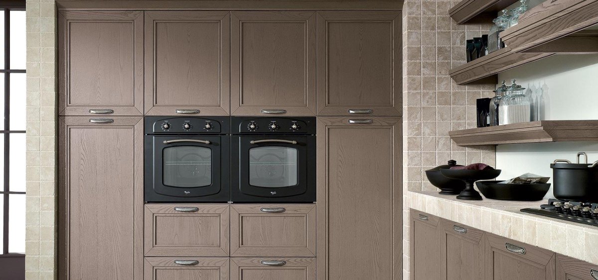 Кухонный гарнитур с рамочными фасадами