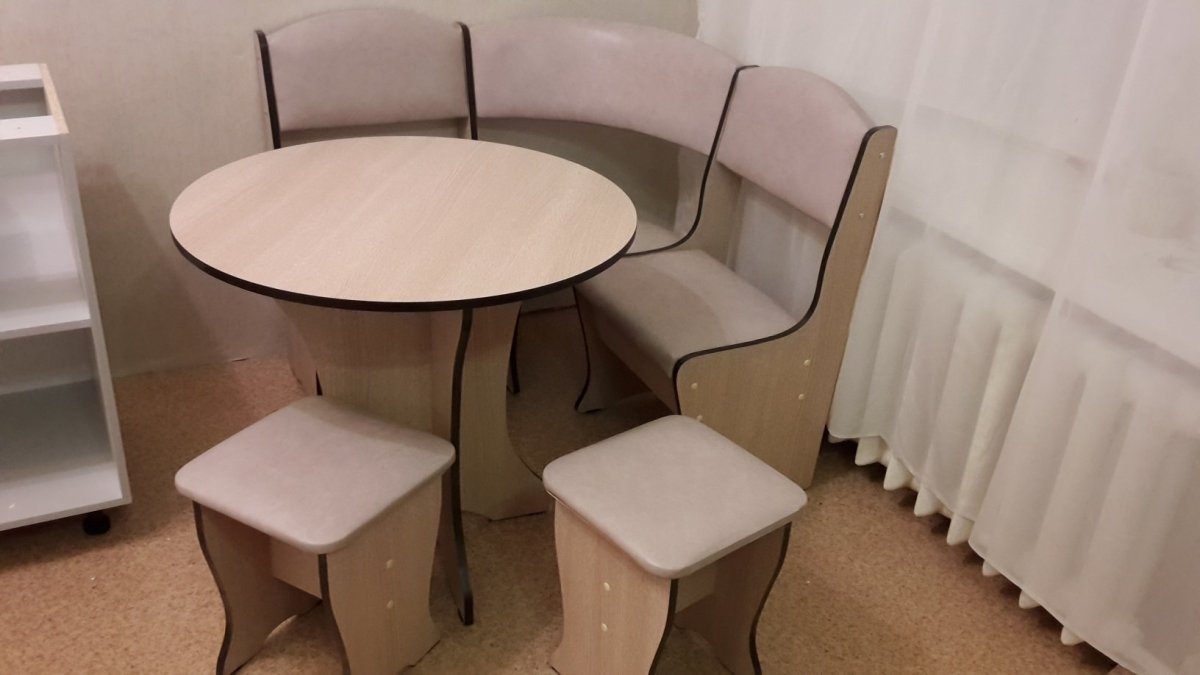 Столик кухонный круглый