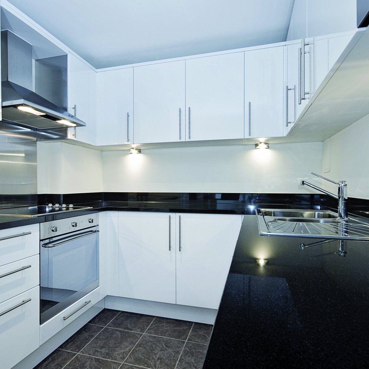 Черные кухни