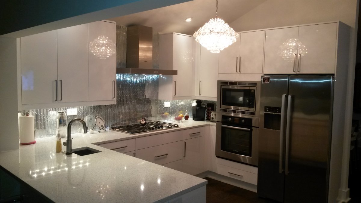 Кухня икеа бежевый глянец