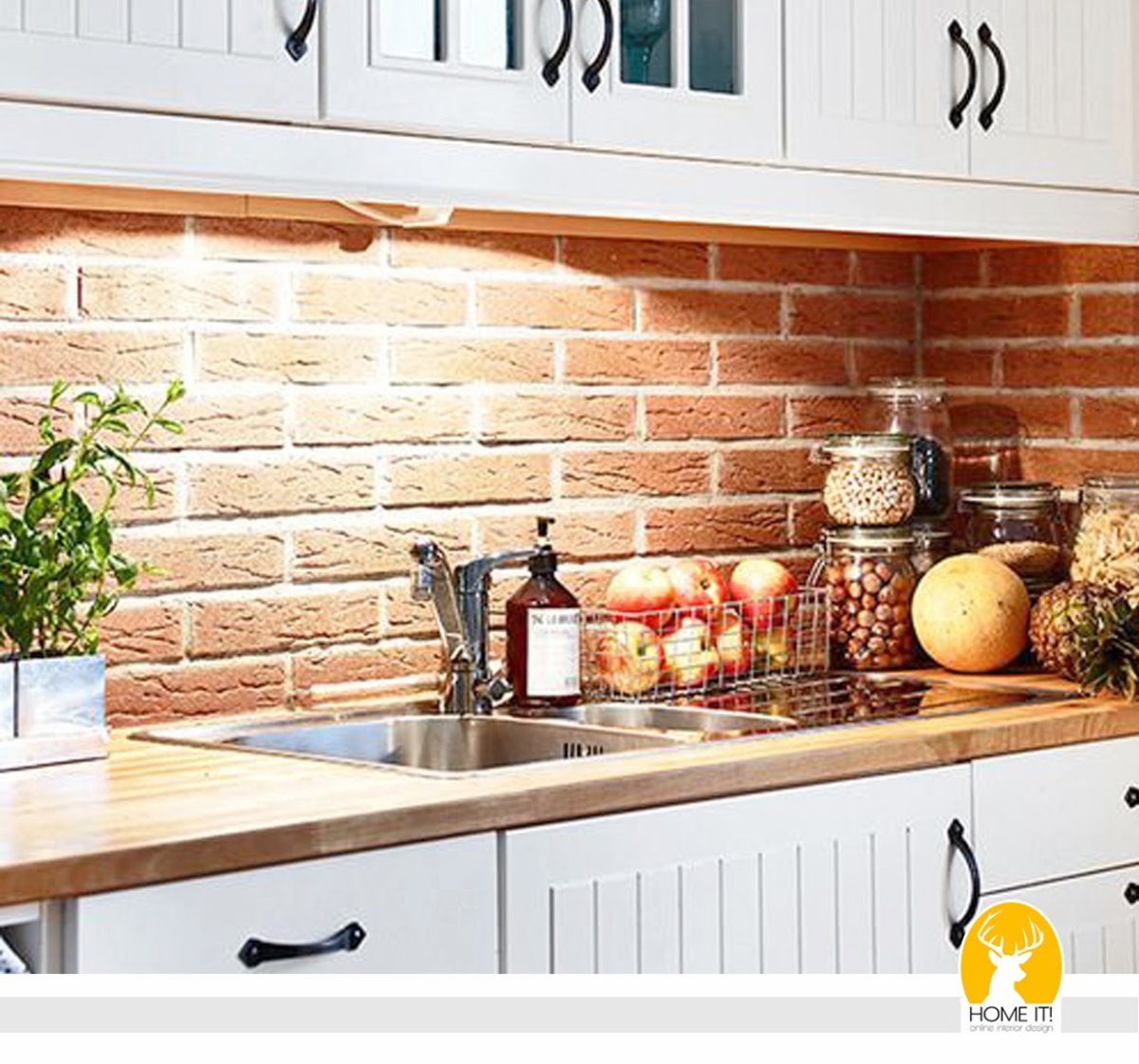 Кухонный фартук кирпичиками