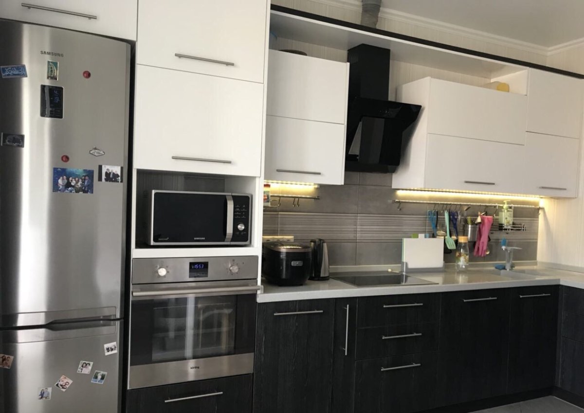 Кухонный гарнитур с посудомоечной машиной