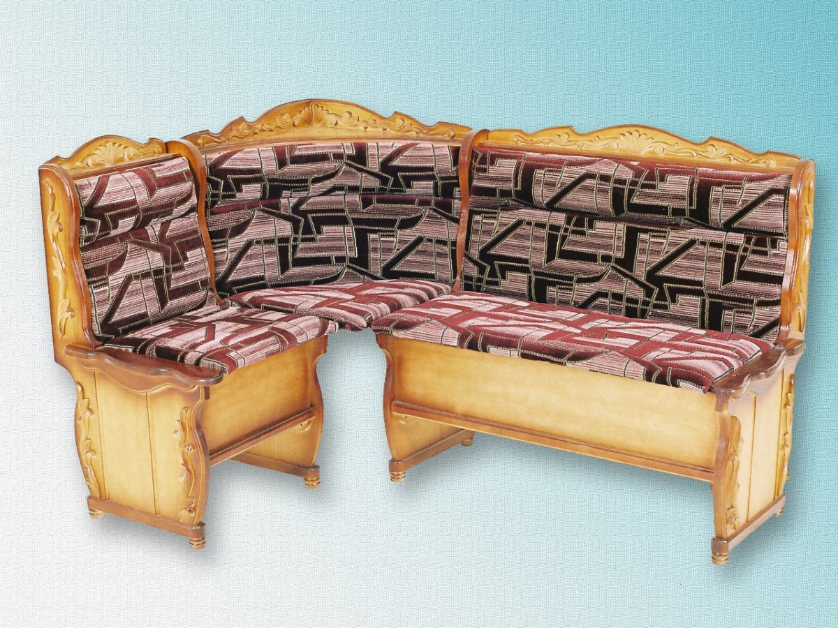 Кухонный уголок деревянный