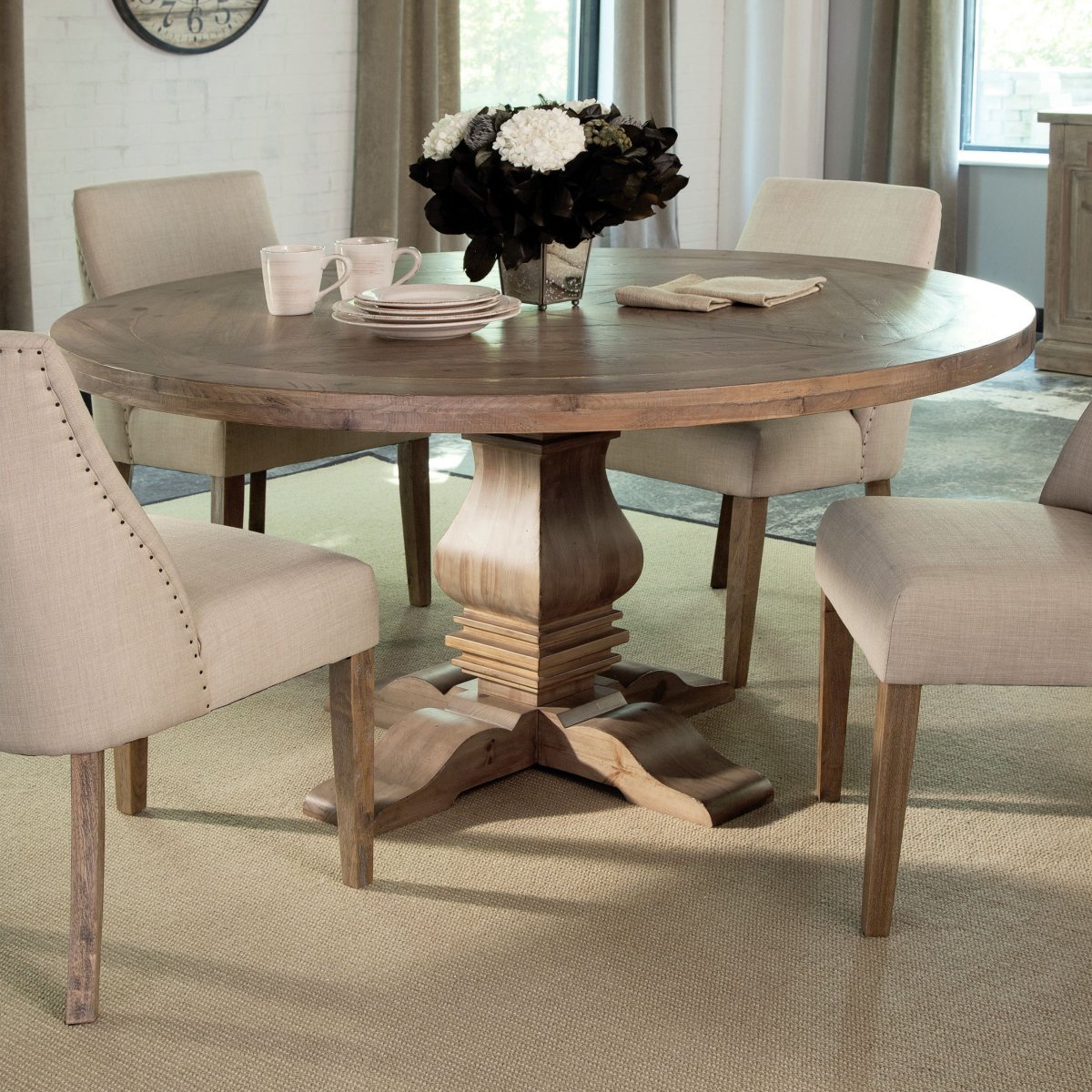 Обеденный стол Barnes Round Dining Table