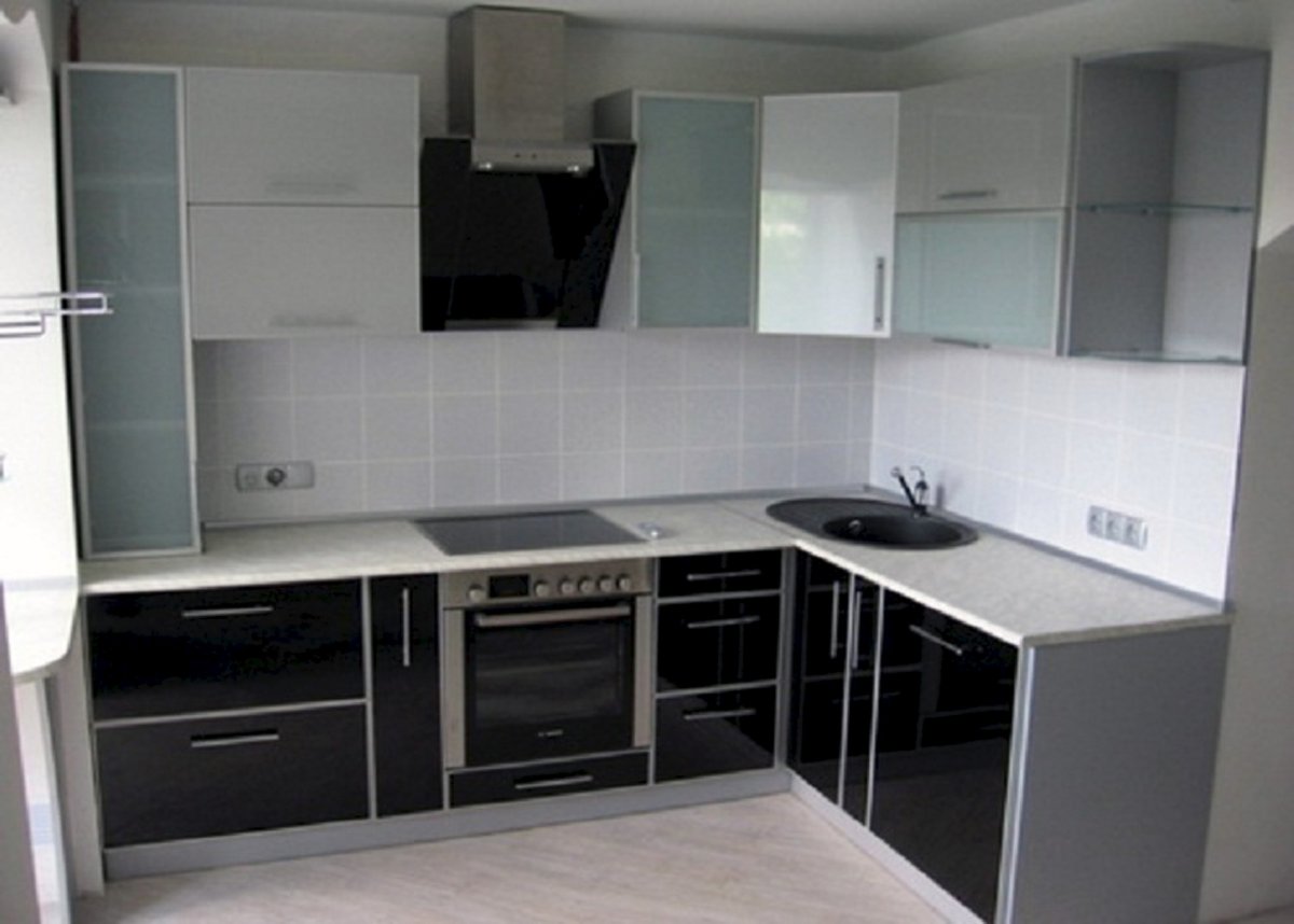 Пластиковые фасады в алюминиевой рамке