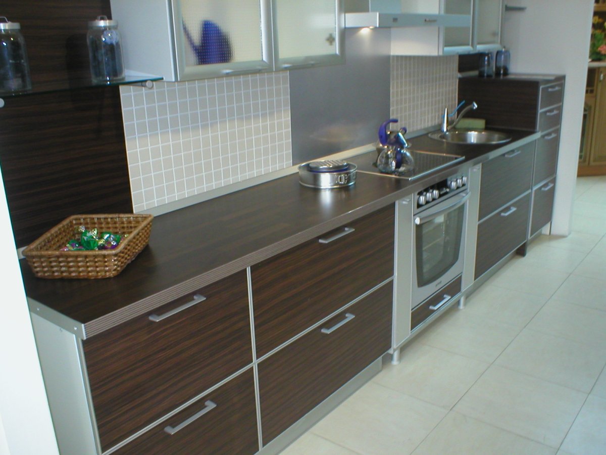 Алюминиевая рамка для мебельных фасадов