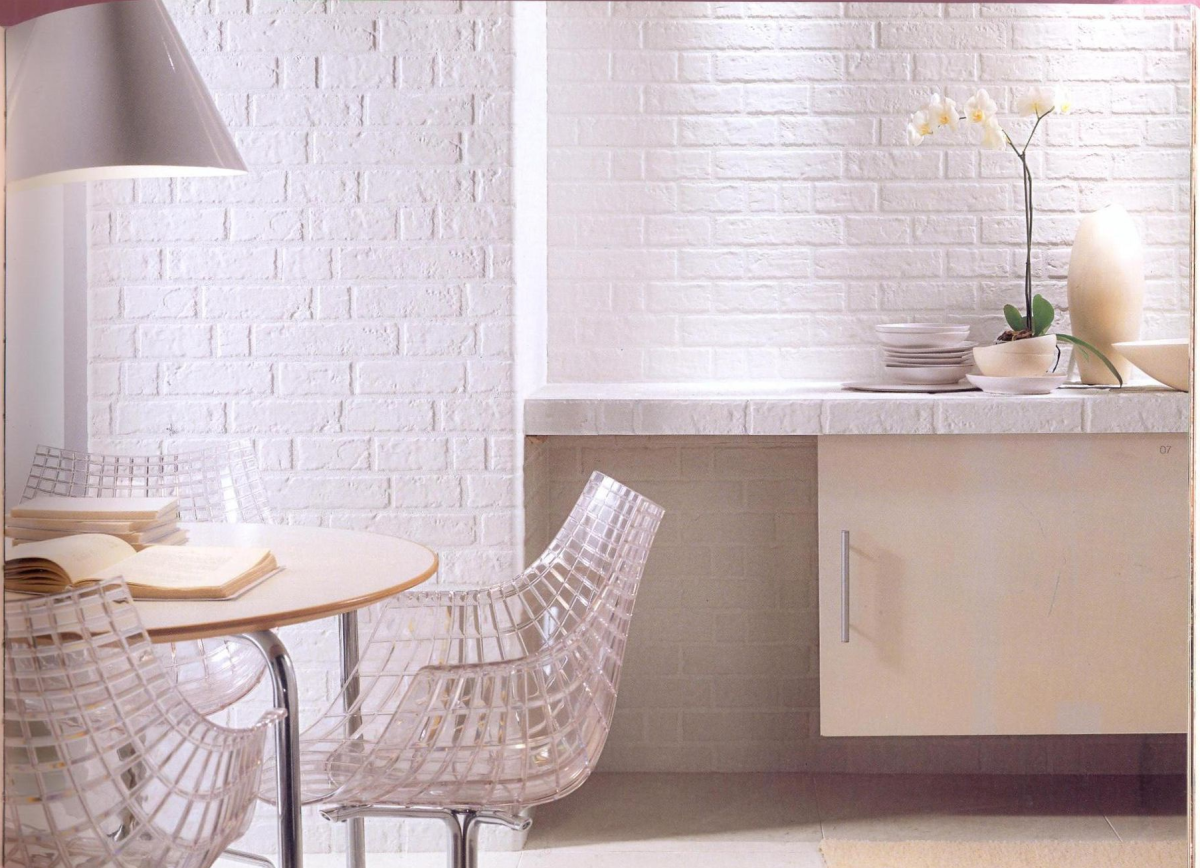 Декоративные кирпичики на обоях