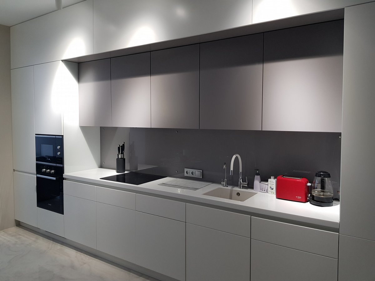 Кухонный гарнитур без ручек