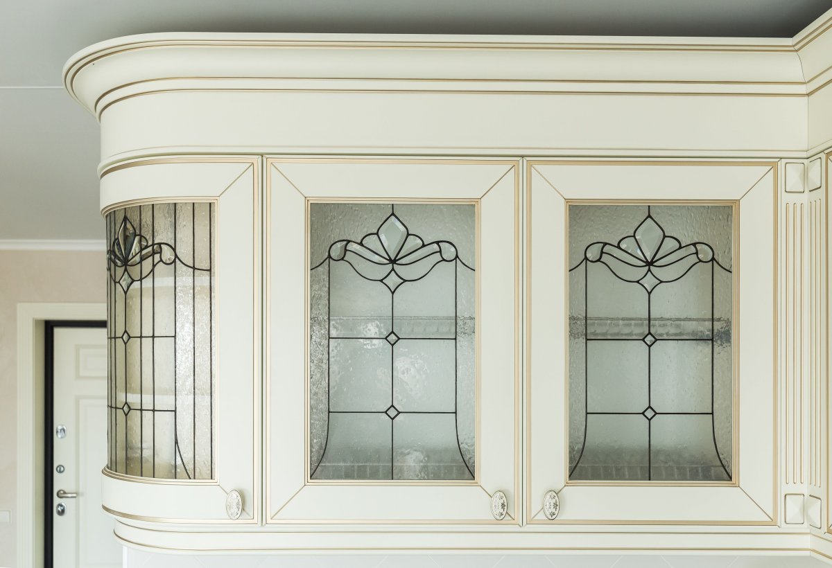 Витражи для кухонных фасадов классика