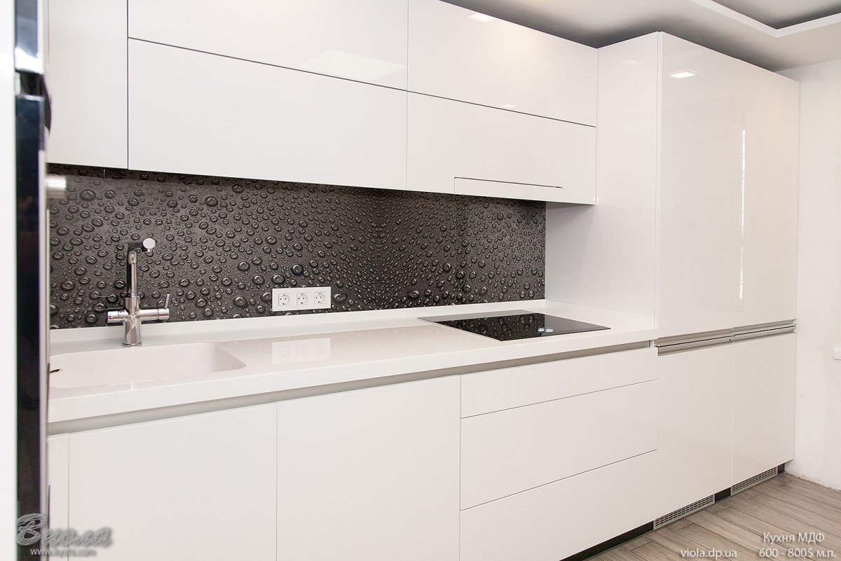 Кухня графит ручки gola