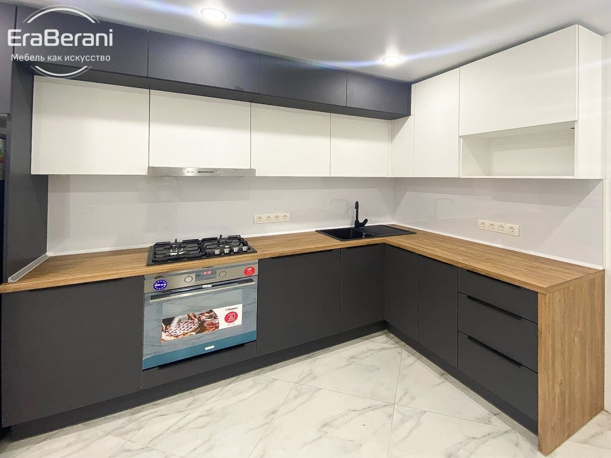 Кухня графит белый софт