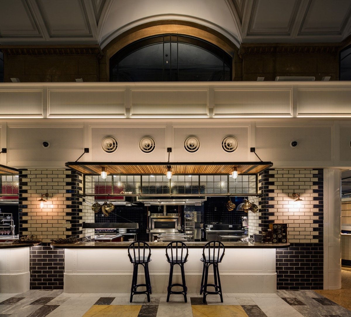 Ресторан с открытой кухней