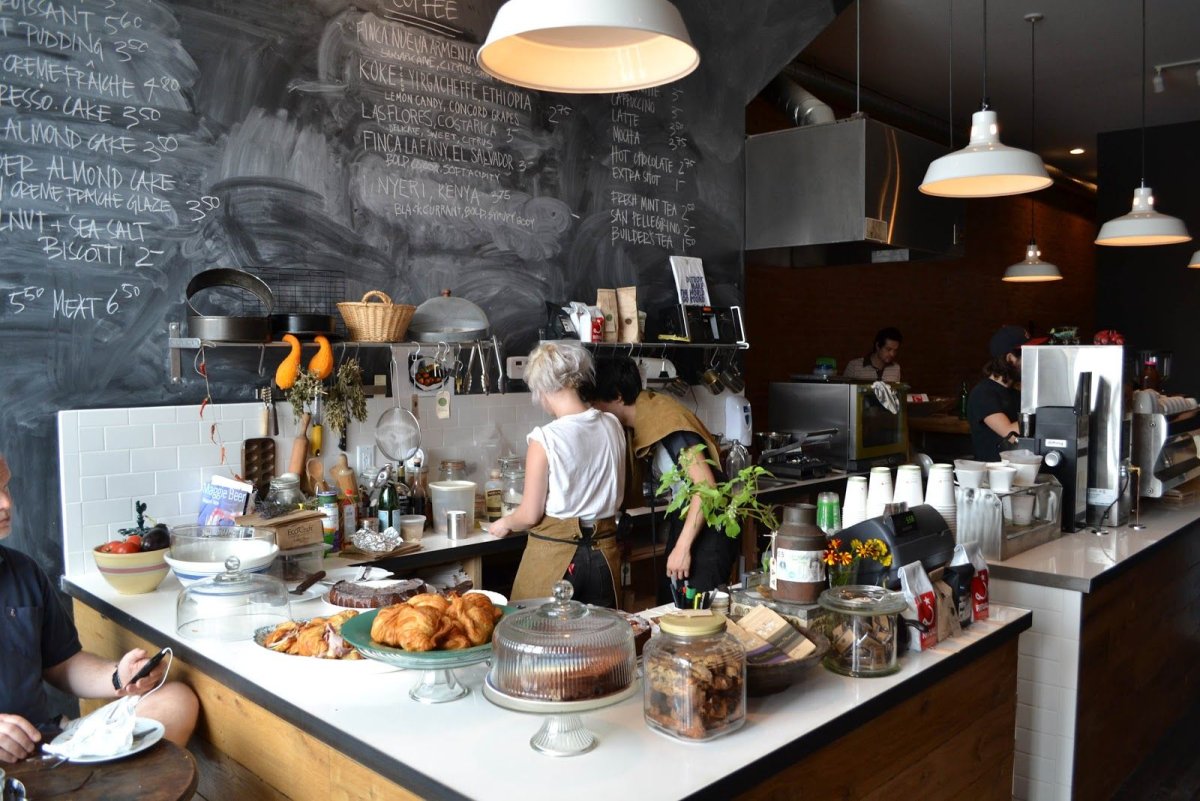 Открытая кухня в ресторане