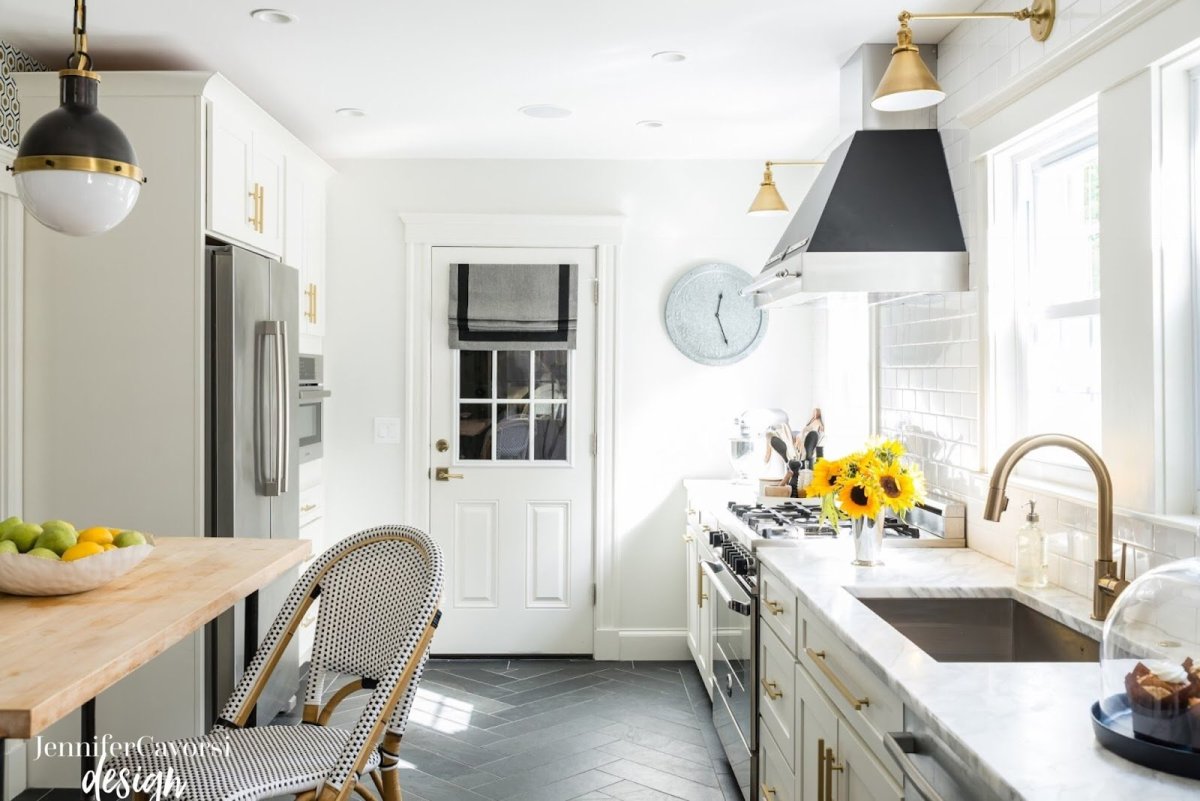 Интерьер обеденной зоны на кухне